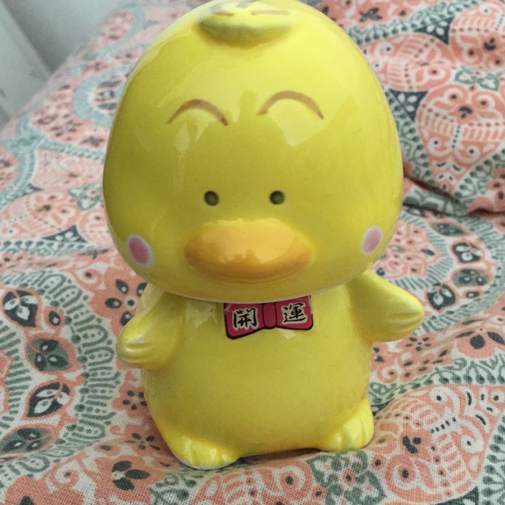 Little chick wobble head